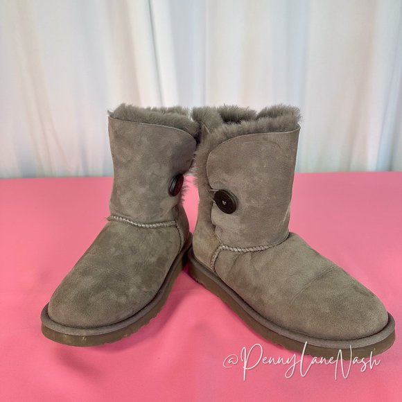 UGG Bailey Button Sheepskin Suede Winter Boots 5803 Gray Size 7 - Picture 13 of 13